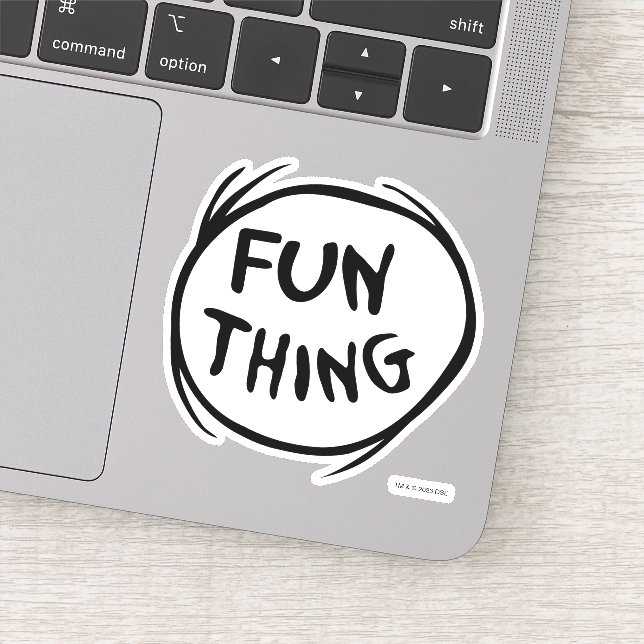 Adesivo Gato no Chapéu | Uma Coisa Duas - Coisa Divertida (Detalhe)