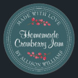 Adesivo Geléia Caseira de Cranberry Natal Azul Turquesa<br><div class="desc">Adesivo de rótulo de geleia de cranberry caseira para conserva de geleia de Natal rústica e moderna com o texto feito com amor, geleia de cranberry caseira e seu nome em escrita moderna em um fundo azul turquesa profundo com um toque elegante de cranberries. Basta adicionar seu nome e o...</div>