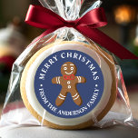 Adesivo Gingercake Man Marinho Blue Merry Christmas<br><div class="desc">Adicione um toque doce e festivo aos seus presentes e cartões de Natal com este Marinho Blue Gingerbird Man Felry Christmas Classic Round Sticker. Apresentando um design de gengibre alegre e uma mensagem personalizada de "Feliz Natal", esses adesivos são perfeitos para selar envelopes, decorar pacotes de presentes ou adicionar um...</div>