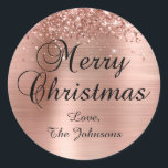 Adesivo Glittery Rosa Gold Foil Merry Christmas Family<br><div class="desc">Caligrafia de rico Vestido Vestido de Natal para seus cartões de cartões de natal. Personalize o tamanho ou estilo da fonte para o nome da família,  conforme necessário. A brilhante rosa dourada brilhante e a folha metálica escovada são elementos de arte digital que impressão gostam de uma foto.</div>