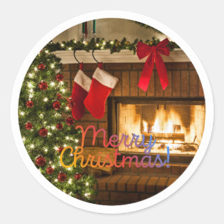 Adesivo Glowing Christmas Tree and Fireplace Round Sticker
