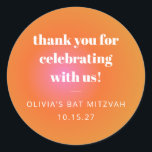 Adesivo Gradiente Laranja Retroforme Bat Mitzvah Personali<br><div class="desc">Adicione uma pop de estilo vibrante à sua celebração com estes adesivos personalizáveis do Gradiente Laranja Bat Mitzvah, perfeitos para agradecer aos convidados com um toque moderno e ousado. Apresentando um fundo de gradiente laranja brilhante e uma tipografia branca elegante, esses adesivos são ideais para selar bolsas favoráveis, convites ou...</div>