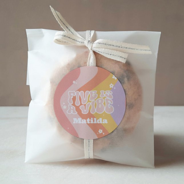 Adesivo groovy arco-íris 5 é uma margarida retrô legal da  (Criador carregado)