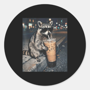 Adesivo Guaxinim bebendo café gelado meme engraçado de ani