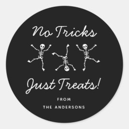 Adesivo Halloween de esqueleto desenhado à mão branca e pr