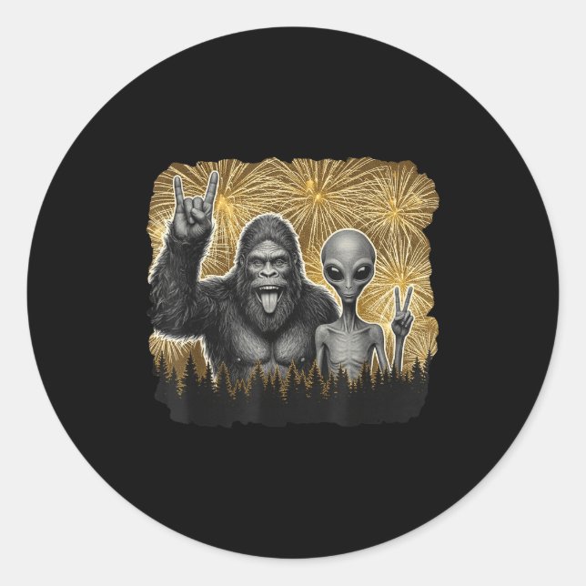 Adesivo Happy New Year 2026 Bigfoot Alien Lovers New Years (Frente)