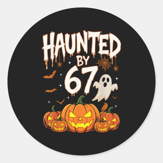 Adesivo Haunted By 67 Funny Pumpkin And Ghost Halloween Co (Frente)