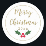 Adesivo Holly Merry Christmas 2021 Classic Round Sticker<br><div class="desc">Dourados adesivos Feliz Natal,  que você pode facilmente personalizar com o ano em um texto dourado acima do santo. Um selo festivo para seus cartões de Natal,  etc.</div>