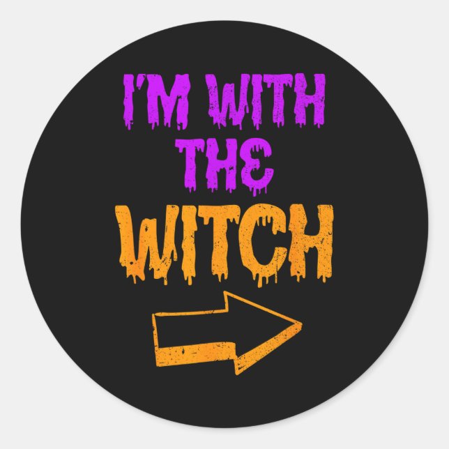 Adesivo I’m With The Witch Funny Halloween Matching Couple (Frente)