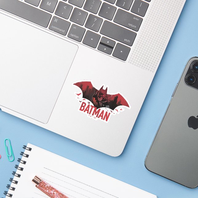 Adesivo Ícone Batman Crimson Gotham (Notebook com iPhone)