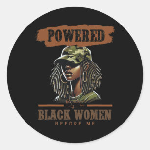Adesivo Impulsionado pelas Mulheres Negras Antes de Mim Hi