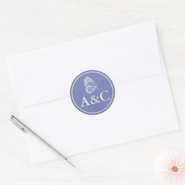 Adesivo Iniciais de casamento com borboleta azul e creme (Envelope)
