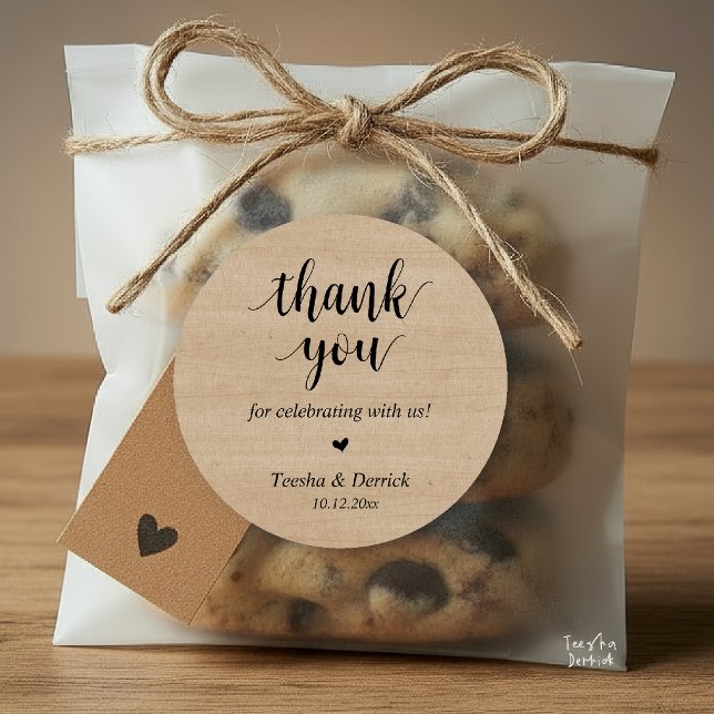 Adesivo Janto Russo Moderno De Casamento Obrigado Presente (Modern Rustic Wedding Dinner Thank You Gifts Classic Round Sticker cute heart Brown Wood)
