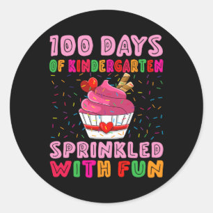 Adesivo Jardim Infantil De 100 Dias, Espalhado Com Cupcake