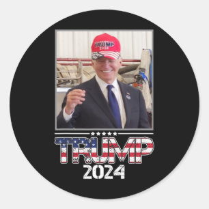 Adesivo Joe Biden Usando Um Chapéu De Trump Eleição 2024 E