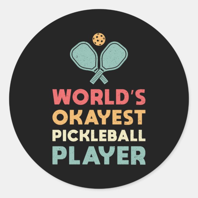Adesivo Jogador de Pickleball Retro do Mundo mais Okayest (Frente)