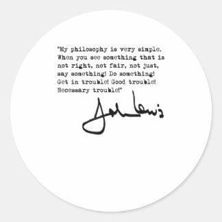 Adesivo John Lewis entra em Trouble Black TShirt