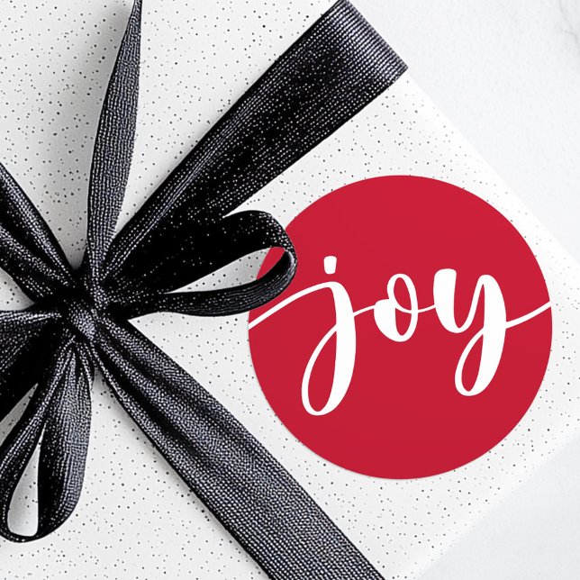 Adesivo Joy guião simples tipografia vermelha (Joy cute script simple typography red Christmas Classic Round Sticker)