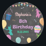 Adesivo Jump Birthday Chalkboard Kid Trampoline Party<br><div class="desc">Personalize este incrível adesivo do Jump Birthday Chalkboard Kid Trampoline Party com seus detalhes de forma fácil e rápida. Todos os textos são editáveis! Para personalização mais avançada deste design,  basta selecionar o botão 'Personalizar ele / Personalizar este modelo' acima! Itens correspondentes disponíveis na coleção!</div>