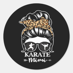 Adesivo Karate Mimi Messy Bun Hair Engraçado Karate Fighte
