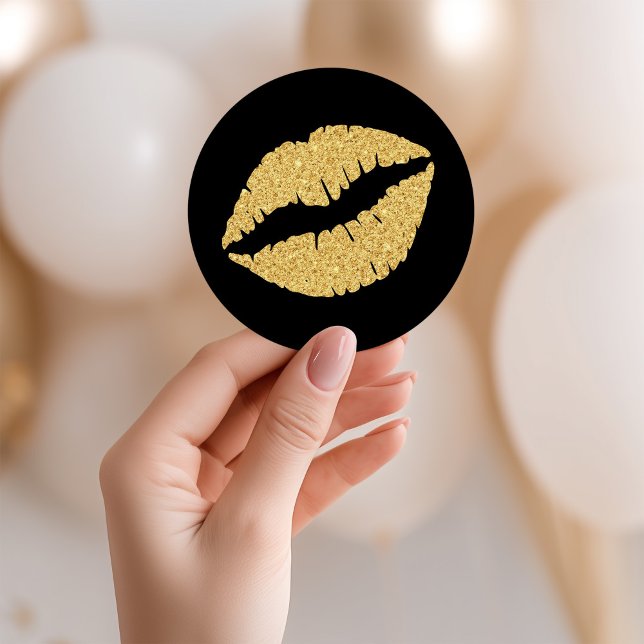 Adesivo Lábios brilhantes pretos e Dourados (Black and Gold Glitter Lips Classic Round Sticker)