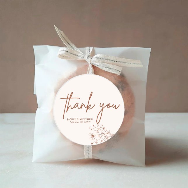 Adesivo Laranja Queimado Rústico Elegante Boho Obrigado Ca (Rustic burnt orange boho thank you round sticker adds warm, personalized wedding charm.)