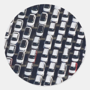 Adesivo Letra sobre lote de automóveis