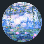 Adesivo Lírios de Água Rosa Monet<br><div class="desc">Um adesivo com água cor-de-rosa monet apresenta lírios de água rosa lindos flutuando em um lago azul calmo com almofadas de lírios. Um presente de Monet excelente para fãs do impressionismo e da arte francesa. Inimpressionismo sereno na natureza com lindas flores e paisagem de lagoas cênicas.</div>