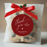 Adesivo Little Cute Heart Modern Minimal Wedding Gifts<br><div class="desc">Modern Sweet Wedding Minimalist Thank You Gifts Classic favor Round Sticker,  in classy handwriting script,  cute little red heart,  with bride and groom name and date,  in burgundy wine deep red.</div>