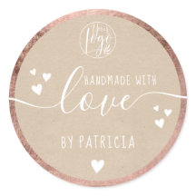 Logotipo de amor feito à mão com corações em doura