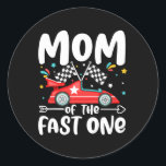 Adesivo Mãe Da Rápida Família De Carros De Raça De Anivers<br><div class="desc">Mãe Do Rápido Aniversário Da Família De Carros De Raça De 1 rua</div>