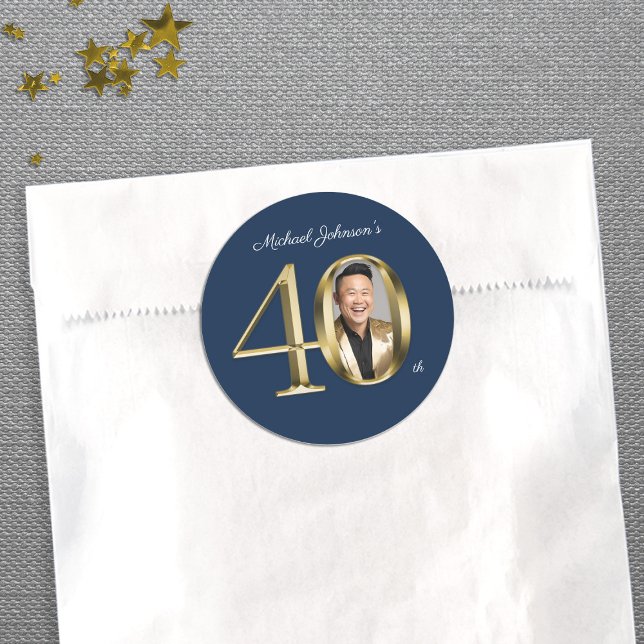 Adesivo Marinho Azul Dourado Parte Personalizada do aniver (Navy Blue Gold Custom 40th Birthday Party Classic Round Sticker)