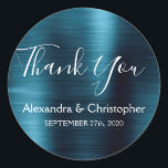 Adesivo Marinho Blue Weding Favor Obrigado<br><div class="desc">Marinho Blue Wedding Seal Favor Obrigado Sticker. Este adesivo pode ser personalizado para incluir seu nome e data de casamento e ser usado para selar seus convites de casamento ou bolsas de favor. Este Marinho de selo azul de casamento é parte da coleção de rosa dourado. Entre em contato com...</div>