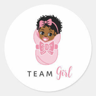 Adesivo Menina Negra Bebê com Cobertor Rosa Revelação de G