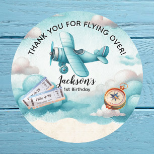 Adesivo Menino Fofo Avião Azul Viagem Crianças Aniversário