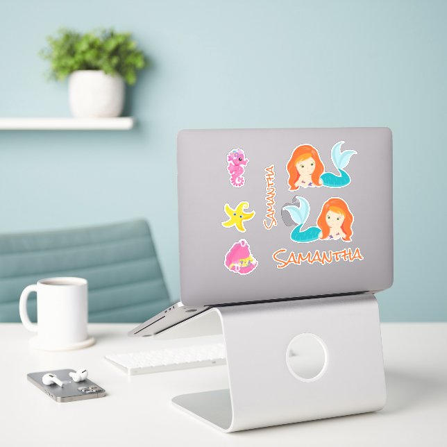 Adesivo Mermaid Orange Sea Amigos Sticker (Laptop na mesa)