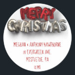 Adesivo Merry Christmas Balloon Letters Return Endereço<br><div class="desc">Estas etiquetas redondas de endereço de retorno apresentam balões de hélio em forma de letras vermelhas e verdes,  que soletram "Feliz Natal". Use o campo modelo para inserir seu nome e endereço nesses rótulos. Eles são perfeitos para enviar seus cartões de Natal.</div>