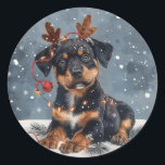 Adesivo Merry Christmas Rottweiler Dog Reindeer<br><div class="desc">Cães girinos bonitos vestidos para o Natal. Perfeito para amantes de animais de estimação ou pais de cães para o feriado.</div>