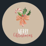 Adesivo Merry Christmas Watercolor Candy Cane<br><div class="desc">Esta vinheta de Natal redonda apresenta um gráfico festivo de aquarela de uma cana doce decorada com uma fita e um holly.</div>