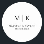 Adesivo Minimal and Chic | Wedding<br><div class="desc">These elegant,  modern wedding or bridal shower Round Sticker feature a simple black and white text design that exudes minimalist style. Add your initials or monogram to make them completely your own.</div>