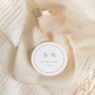 Adesivo Mínimo e Chic   Branco com Inicial de Casamento em