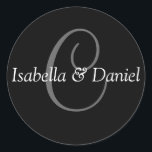 Adesivo Monograma C Selo de Casamento<br><div class="desc">Os presentes monográficos têm uma enorme seleção de selos de correio USPS personalizáveis, autocolantes de envelope, cartões de saudação, camisetas, chapéus, botões, ímãs e muito mais. Estes monogramas são excelente de enviar convites para casamento, Convites de festas de aniversário, anúncios de graduação, e festas de aniversário surpresa apenas para citar...</div>