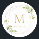 Adesivo Monograma de Casamento Geométrico Geométrico<br><div class="desc">Etiquetas de casamento/etiquetas personalizadas que incluem uma estrutura de ouro geométrica na moda moderna e design verde-aquarela. Personalizar com monograma e data de casamento. Esses adesivos/rótulos modernos e elegantes são perfeitos para adicionar um toque de estilo aos envelopes de casamento,  convites,  presentes,  favores e muito mais!</div>