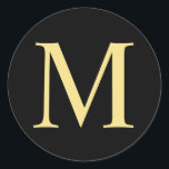 Adesivo Monograma Elegante Preto e Dourado<br><div class="desc">Um design elegante e preto-e-ouro, com na moda, que apresenta o seu monograma em estilo de fonte profissional de ouro em fundo preto. Clique no botão personalizar para personalizar o design escolhendo a cor que você quer e até mesmo adicionando seu próprio texto. Note-se que a folha de ouro apresentada...</div>