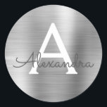 Adesivo Monograma Girly Metálico de Prata Moderna<br><div class="desc">Vedante Moderno De Silver Faux Girly Metálico Stainless De Aço Vestido Elegante. Este adesivo pode ser personalizado para incluir seu nome inicial e nome próprio para um pacote de presentes.</div>