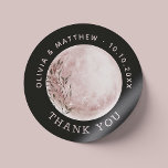 Adesivo Moon de Aquarela | Preto, Obrigado, Favor de Casam<br><div class="desc">Traga um elemento ousado e encantador aos seus favores de casamento com este obrigado negro de lua mística que você cola. Apresentando um design de lua de cor d'água de cheio suave emparelhado com um roteiro elegante, este adesivo combina romance e mistério. Perfeito para casais que querem algo não tradicional...</div>