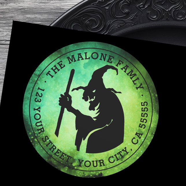 Adesivo Morada de bruxas verdes e pretas do Dia das Bruxas (Witch green and black Halloween return address Classic Round Sticker)