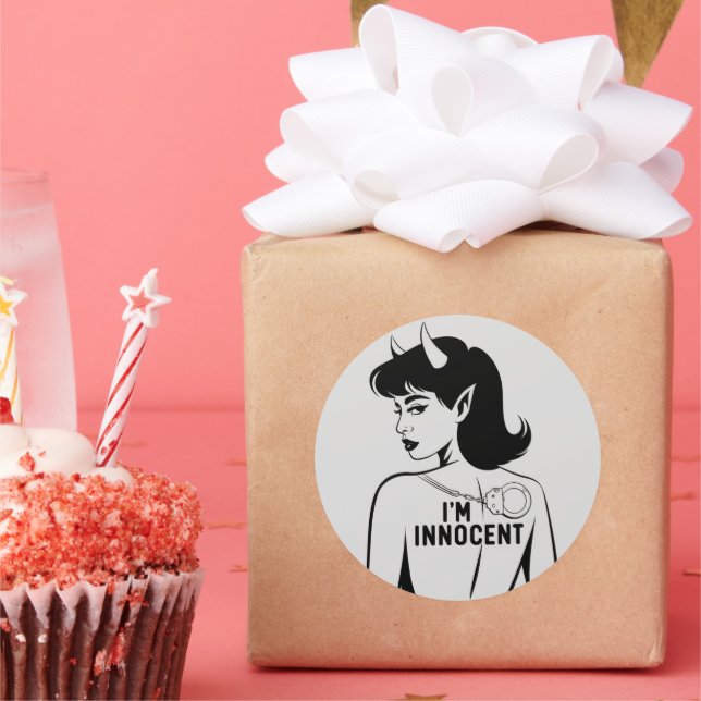 Adesivo Mulher Inocente Devilista (Festa)