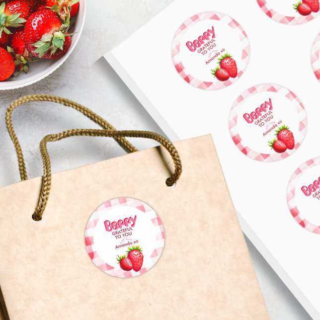 Adesivo Noiva Berry Grata Tribo Piquenique de Morango Obri (Berry Grateful Thank You Round Stickers for Bachelorette Hen Party Favor Gift Strawberry Picnic Chic)