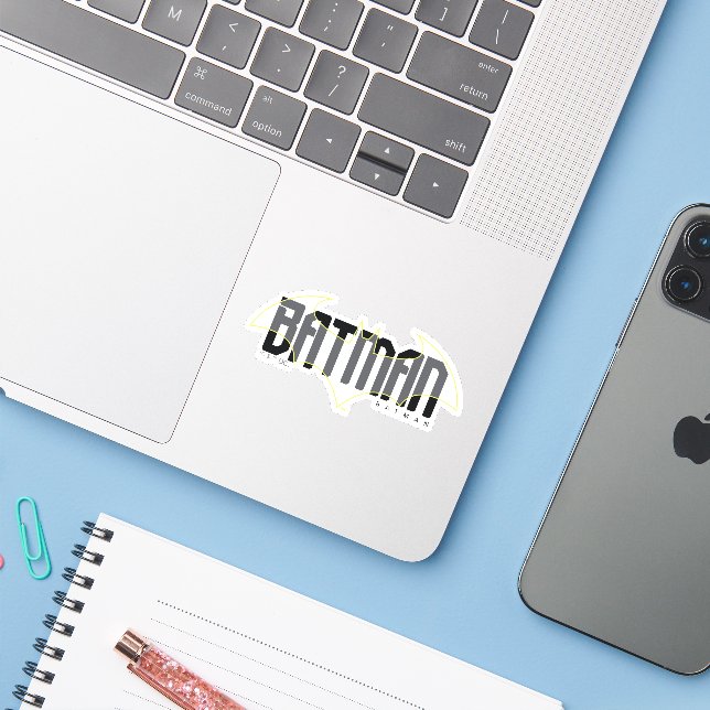 Adesivo Nome Hi-Tech Gráfico do Batman (Notebook com iPhone)